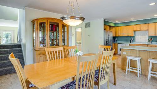 Walk to Shore Home with Deck in Rockaway Beach! - Foto 5