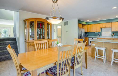 Walk to Shore Home with Deck in Rockaway Beach! - Foto 5