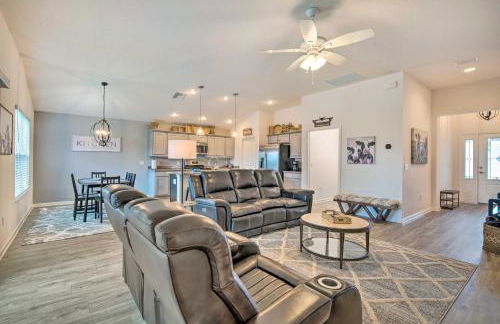 Home with Lanai and Golf Cart in The Villages - Foto 1