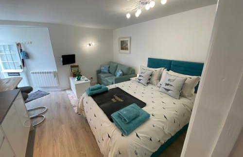 Sweet Caroline - luxury studio stone’s throw from Mousehole harbour - Photo 16