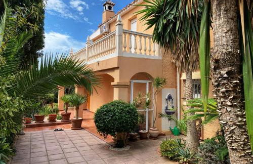 Beach Villa Costanera in Marbella - Photo 46