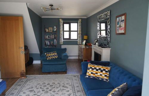 Atworth Haven: 4-Bed Home with Garden - Foto 18