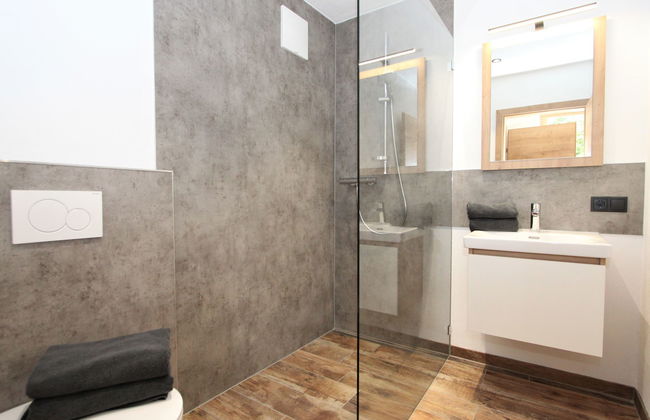 Bernadette - Foto 21