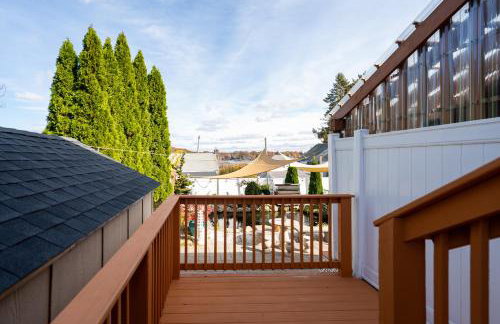 12BCozy 3BR Apartment with Koi Pond in Worcester - Foto 29