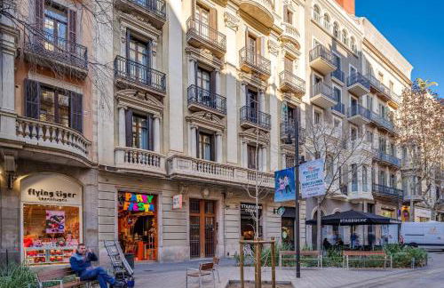 GuestReady - Central Barcelona Getaway - Photo 26