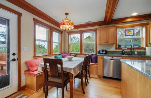 3BR Hot Tub Ocean Views & King Beds Near Beach - Foto 10