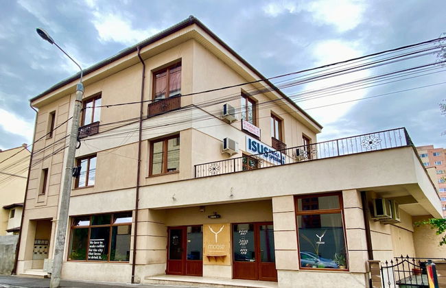 Cardinal Central Apartment - Photo 1