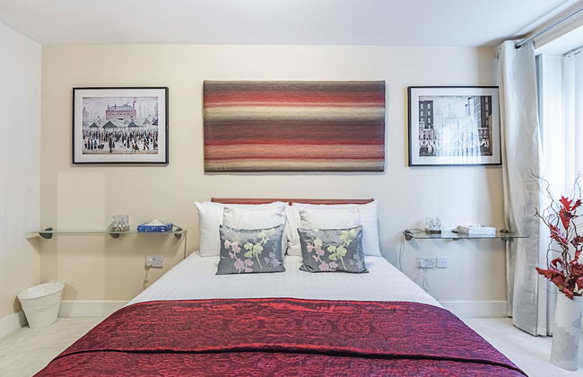 Canary Wharf Luxury Apartments - Photo 36