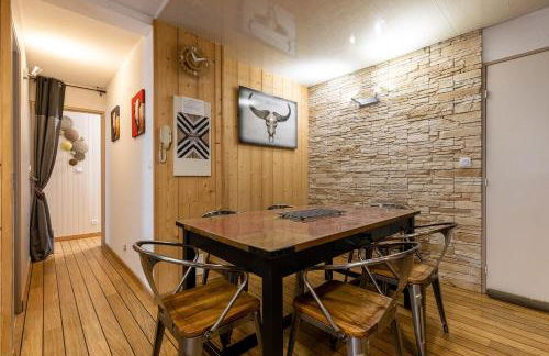 APPARTEMENT CENTRE VILLE PARKING COUVERT WIFI BALCON - Foto 9