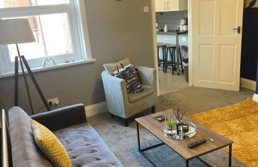 Affordable Luxury 4 Stunning apartment Sunderland close to City centre hospital Crown Works Studio and Nissan - Foto 1