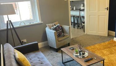 Affordable Luxury 4 Stunning apartment Sunderland close to City centre hospital Crown Works Studio and Nissan - Foto 1