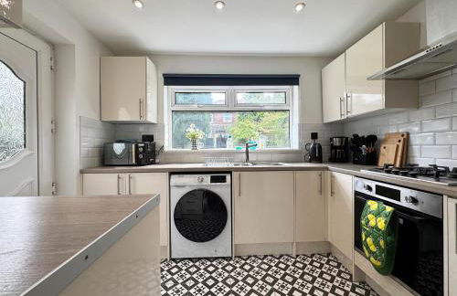 Family & Pet-Friendly 5pp, Parking, 20 min to City - Foto 6