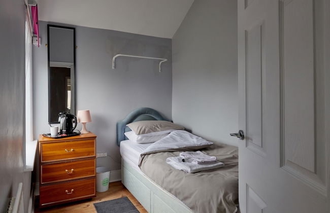 Detached 3 Bed House, Ideal for Long Stays & Pets - Foto 4