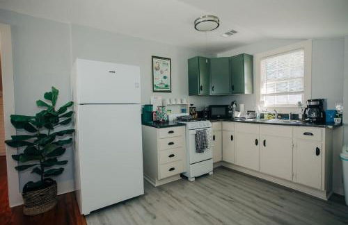 Elegant Masters-Inspired Getaway | Prime Location - Foto 8