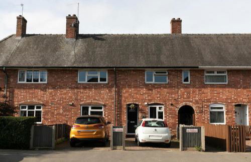 BED AT BOWBRIDGE Spacious house and parking - Foto 34