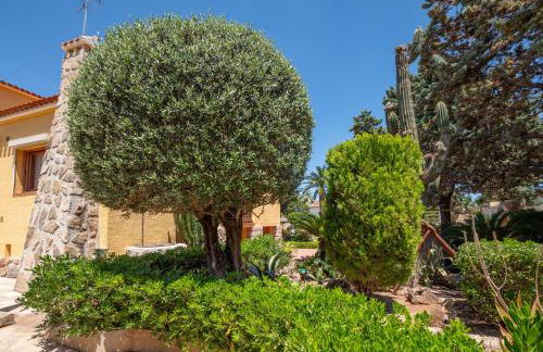 Villa with private pool and tennis court 150 metres from the sea-Villa el Olivo - Photo 69