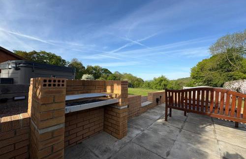 Beautiful Danford House & Lodge with Hot Tub - Foto 58