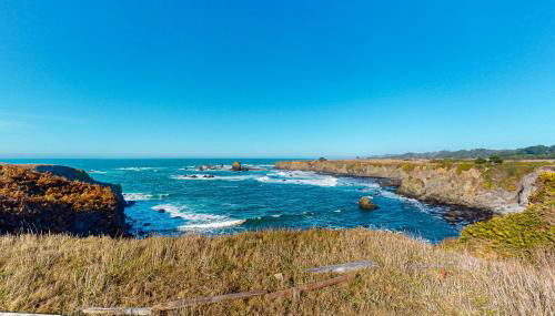 Oceanfront Retreat Close to Activities & the Beach - Foto 1