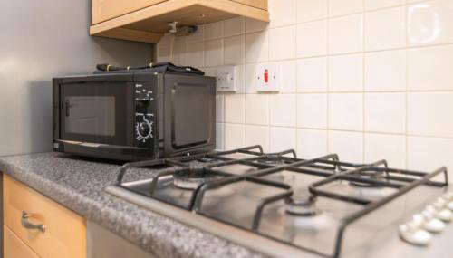 5 bed house with free parking in quiet location - Foto 3