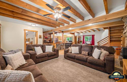 A Woodland Castle - Foto 16