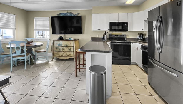 Leeward Ii-3-front Row 1 Bedroom Condo by RedAwning - Foto 5, Cocina privada