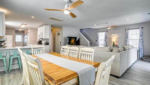 Walk to Ocean Surfside Beach Gem with Private Pool - Foto 4