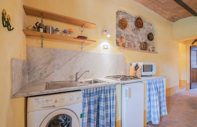 Apartment in Villa With Swimming Pool - Photo 28