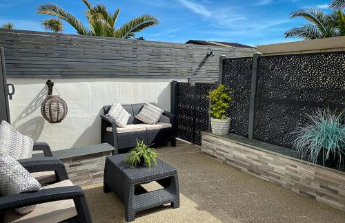 Meadow View Apartments are 2 and 3 bedroomed with private parking - Foto 16