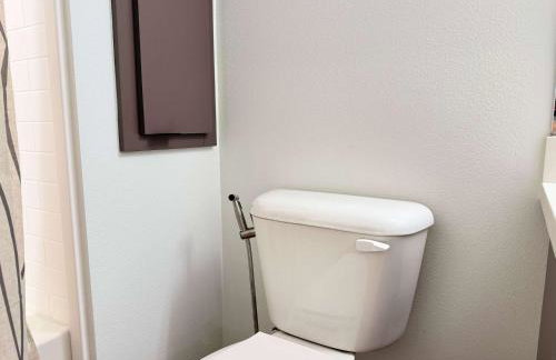 Stunning Haven with Pool Gym Parking Close to Disneyland - Foto 9