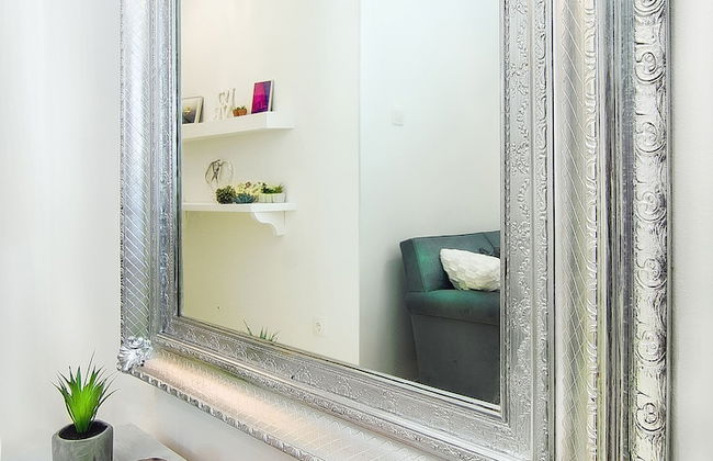 Charming 2 bdr apt next to Piraeus port - Photo 25