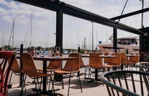 Open Plan Dog Friendly Annexe Sleeping 2 I Near Local Beaches & Chichester with FREE Parking - Foto 47