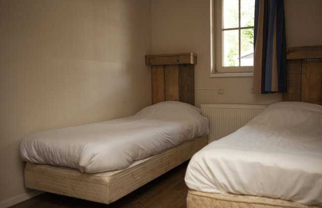 Detached Bungalow with Decorative Fireplace near Veluwe - Foto 15