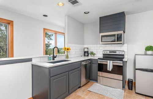 Luxurious Lake Park House: Sleeps 25, Pool, Hot-tub, Firepit and Game Room! - Foto 28