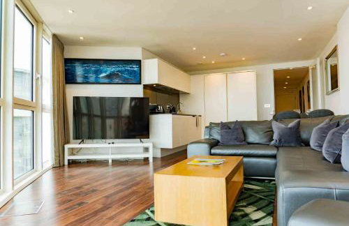 Luxury 3 Bedroom 3 Bathroom Balcony Apartment - Gunwharf Quays Apartments - Foto 8