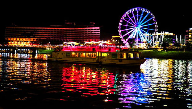 Crucero nocturno por el río Vístula - Foto 4, Vistas nocturnas desde el río Vístula
