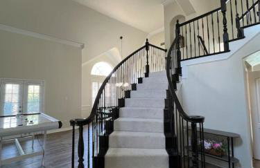 Lovejoy Serenity - Amazing pool, Games, Movie Room - Photo 15