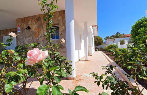 Holiday Home Gemütliches Ferienhaus in Tarajalejo mit Großem Garten und Meerblick by Interhome - Photo 38