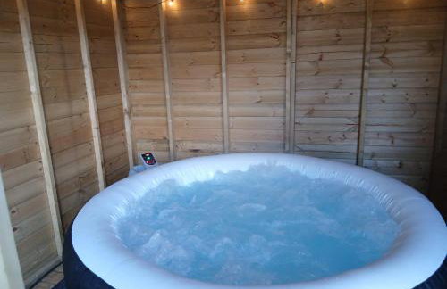 The Homestead Compact With private Lazy spa - Foto 9