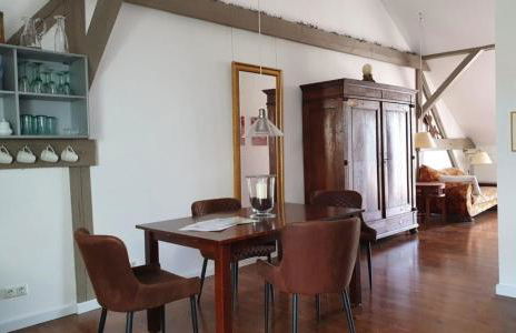 LoggiaHaus am Schloss, 5 Ferienwohnungen, teils mit Schloss- und Seeblick - Foto 7