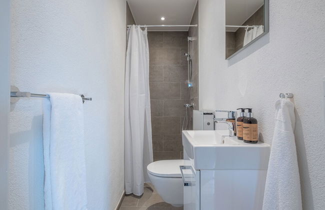 1 Bed Apartment Sleeps 2 With Parking, Wifi, Tv - Foto 7