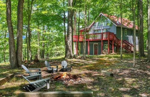 Cozy cabin w hot tub, deck & BBQ - Foto 20