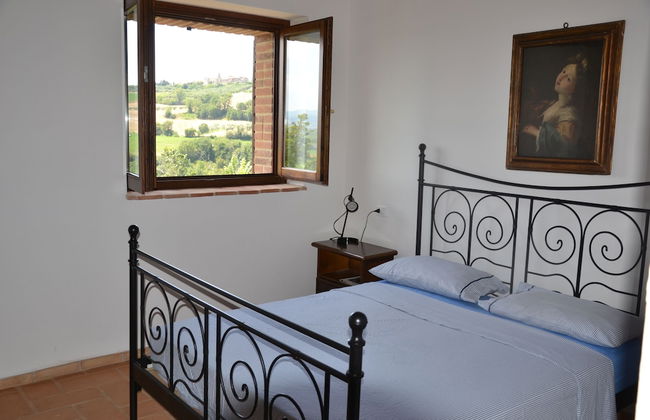 Panoramic Farmhouse With Swimming Pool - Monticello - Photo 2