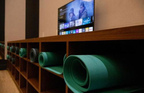 Lux Bronx Apt Rooftop, Pool, Gym, Cinema - Foto 26