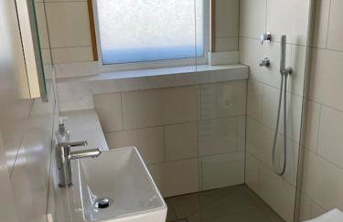 Beautifully appointed 2 storey chalet with access to outdoor swimming pool - 5 minute stroll to miles of sandy beach - Near to the Norfolk Broads & Great Yarmouth - Foto 19