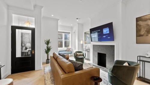 Stately DC Rowhome Spacious 7BR & 4BA #DCottage - Foto 2