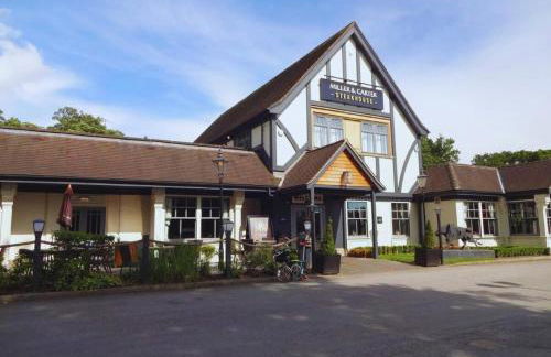 Comfy 3BR Flat on Quiet Street in Wollaton - Foto 35