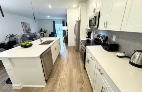 Magical 5 Bed Family Villa, Themed Rooms, Pool - Foto 25