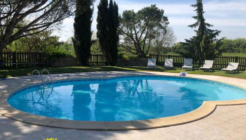 3 self-contained gites with pool and games room - Foto 5, Garden view