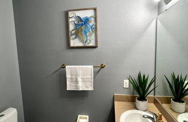Stylish 3 bd townhouse near Disney with private pool. - Photo 14