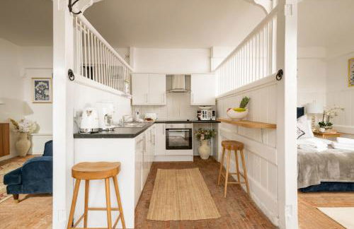 Historic Stable on a Private Vineyard - Photo 7